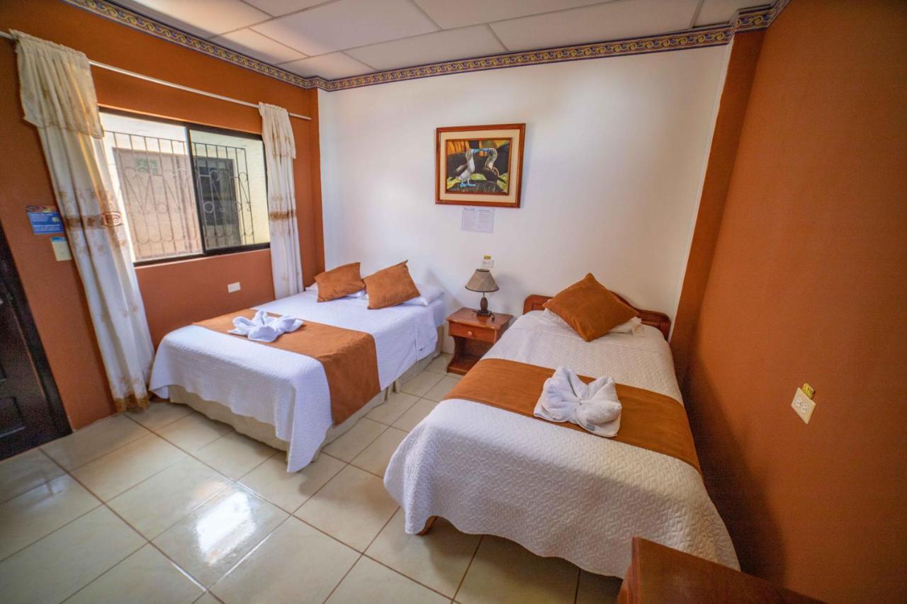 Hostal Gladismar Puerto Villamil Luaran gambar