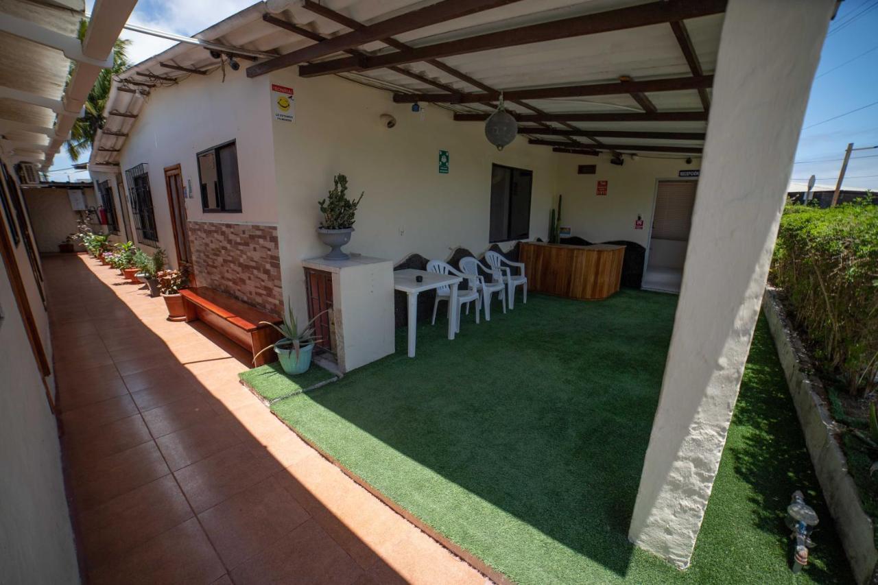 Hostal Gladismar Puerto Villamil Luaran gambar